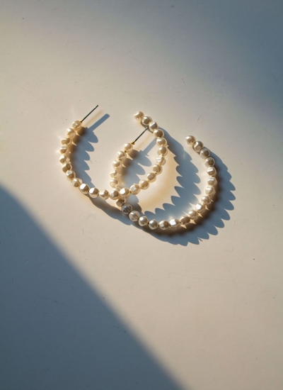 PEARL HOOPS