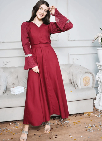 Lilie Dress In Maroon For Women